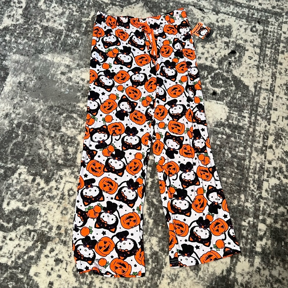 Viral Hello Kitty sleep pants